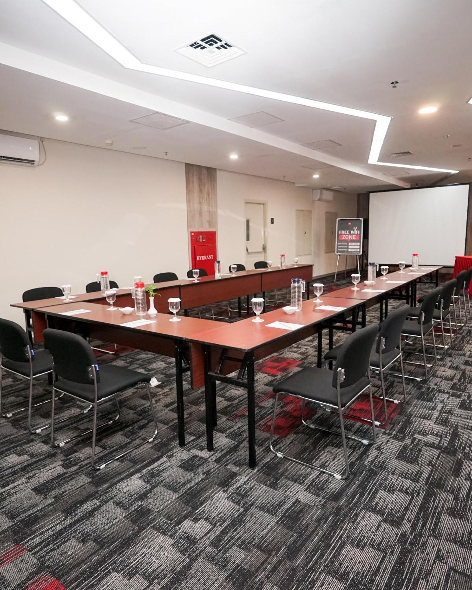 Ibis Jakarta Senen Luaran gambar