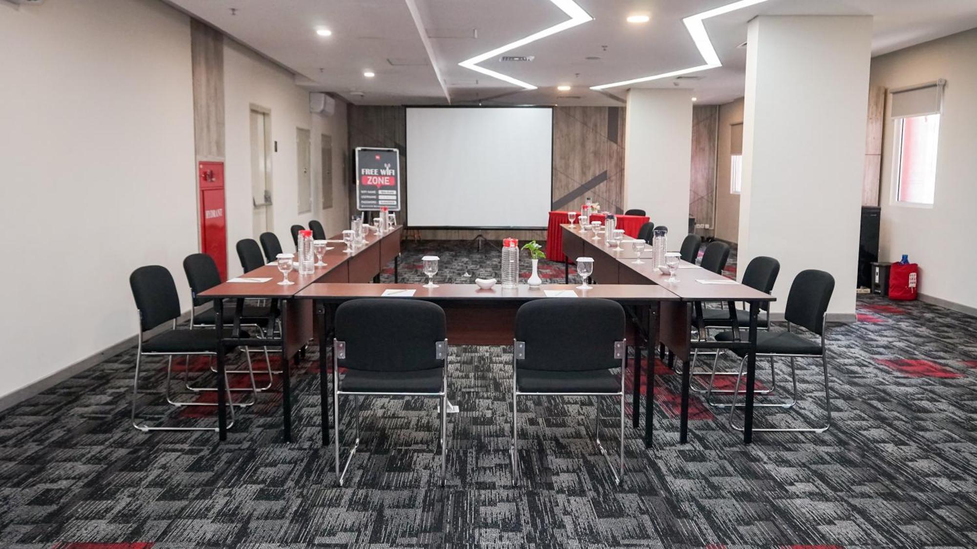 Ibis Jakarta Senen Luaran gambar